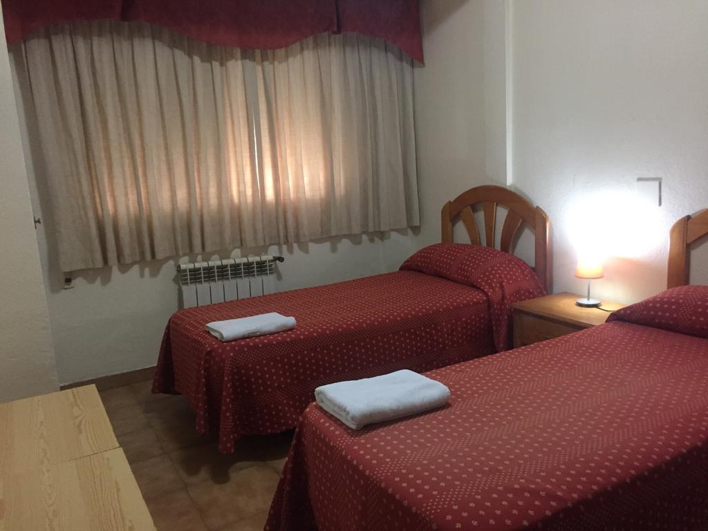 Hostal Jacinto 阿尔卡拉德荷那利斯 外观 照片